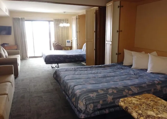 Oceanfront At Boardwalk One, Pool, Parking Appartement